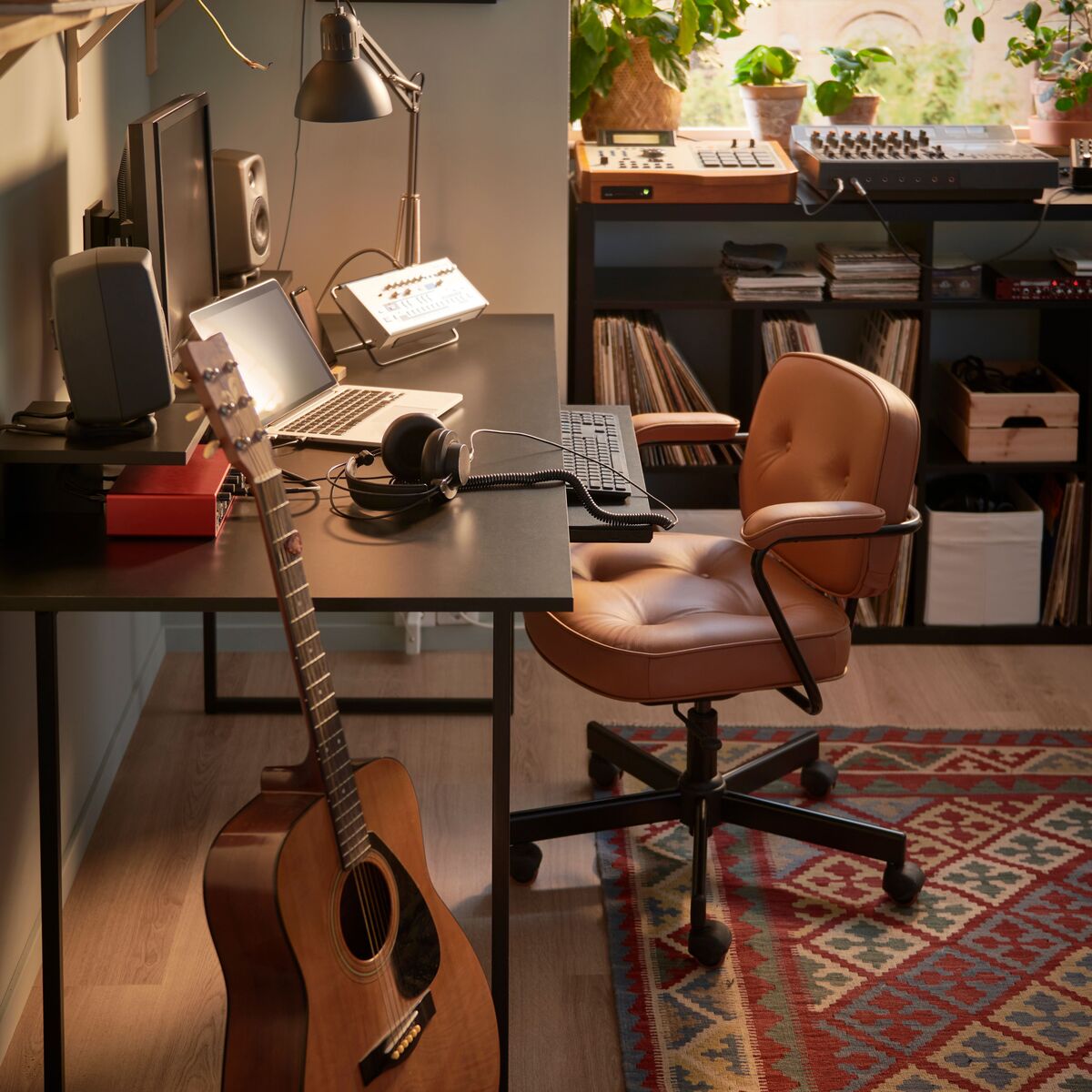 ins-image